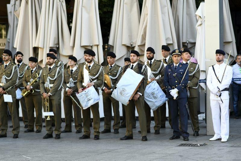 Izado de bandera por el Día de las Fuerzas Armadas