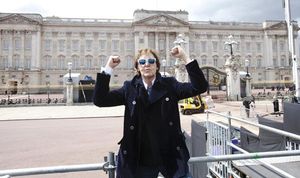 Paul McCartney compleix setanta anys.