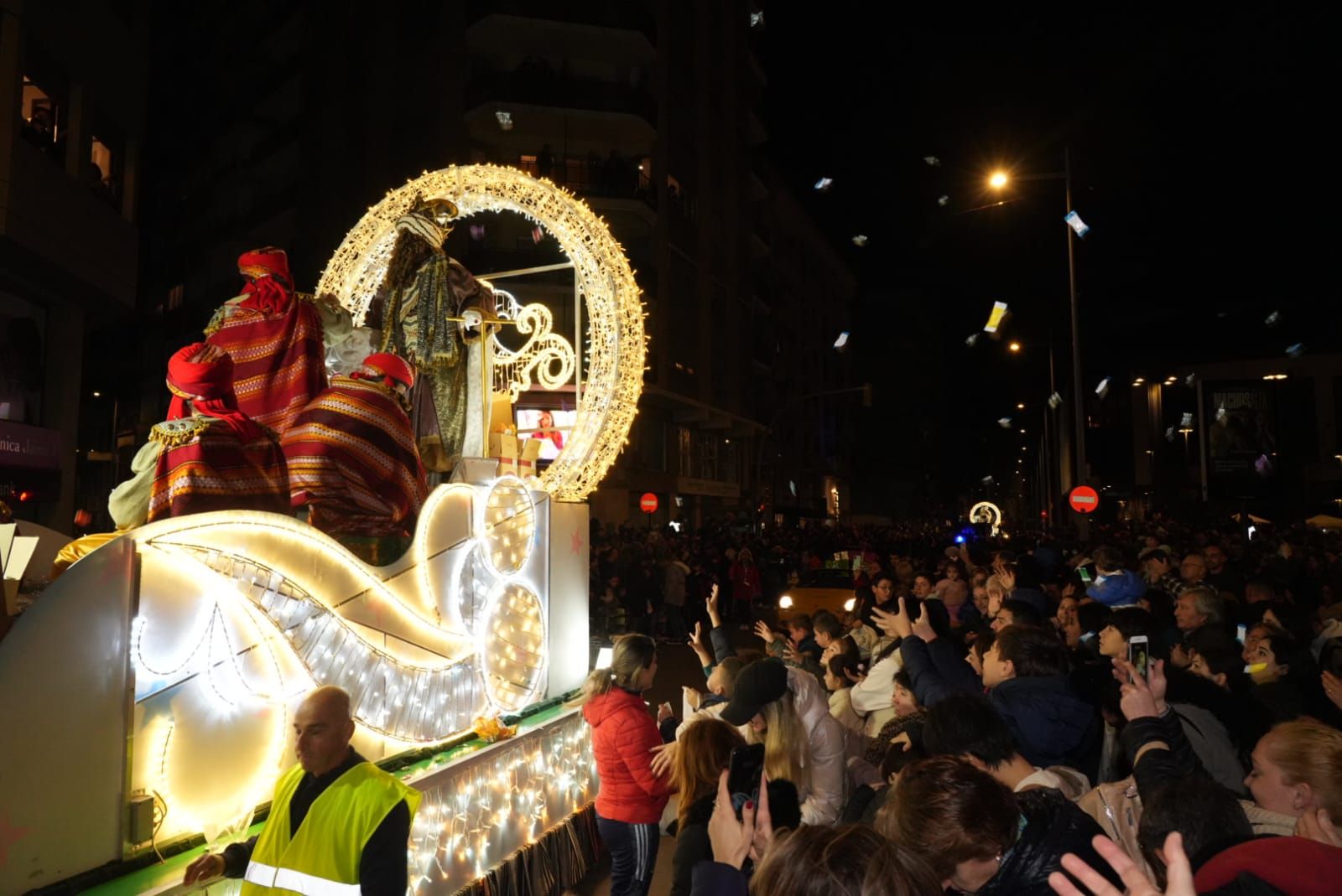 Las mejores imágenes de la llegada de los Reyes Magos a Castellón