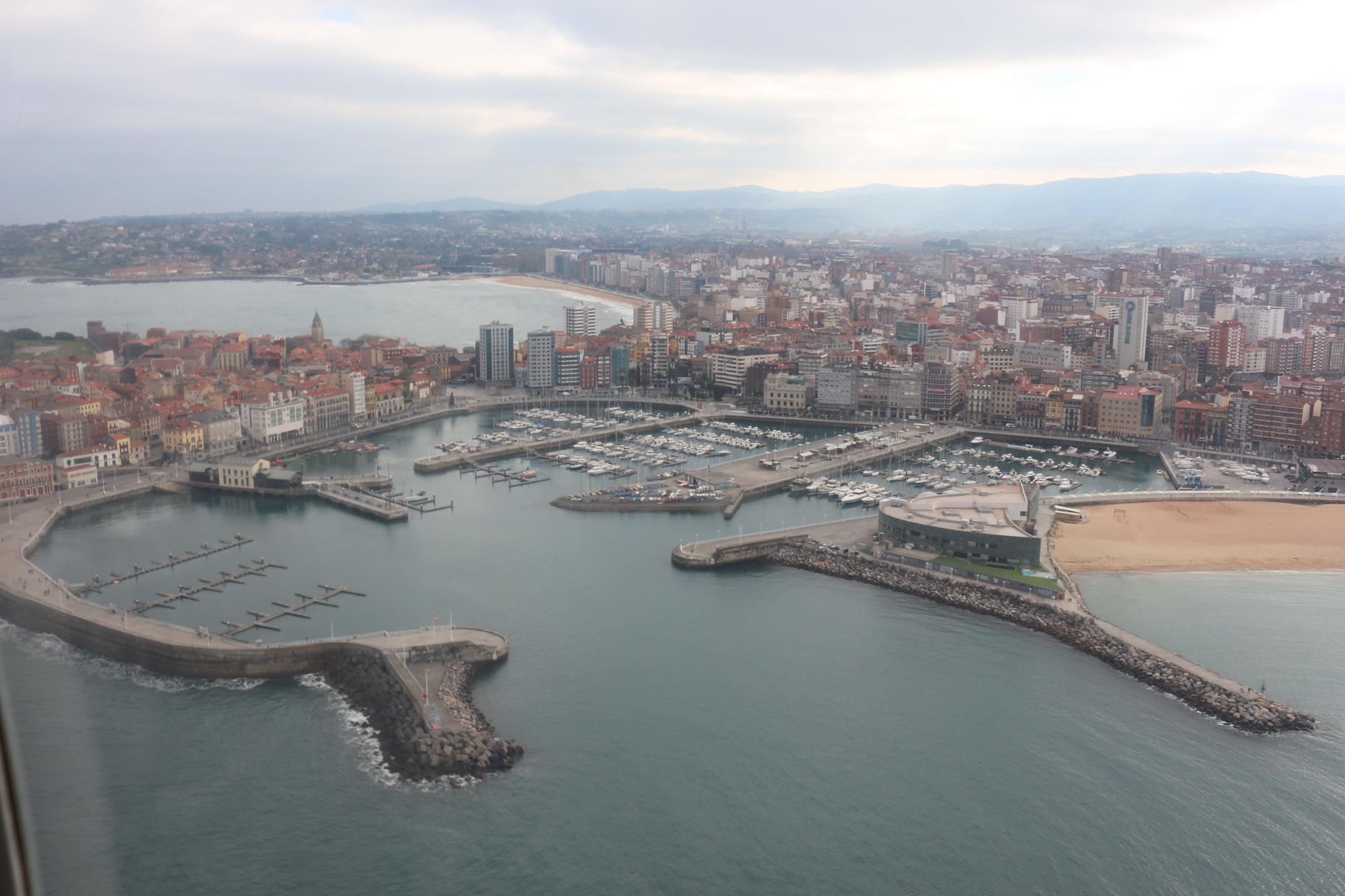 En imágenes: Así se ve Gijón desde el aire