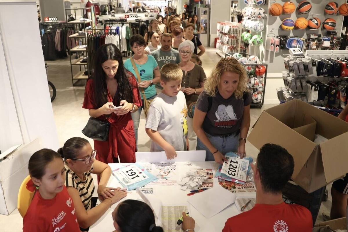 Más de 1.350 mujeres y hombres participarán en la prueba que organiza el club Los Califas Más de 1.350 mujeres y hombres participarán en la prueba que organiza el club Los Califas