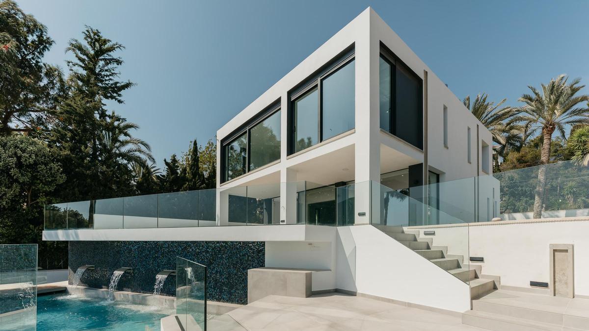 Una de las propiedades gestionadas por Lion Capital Group en Alicante.