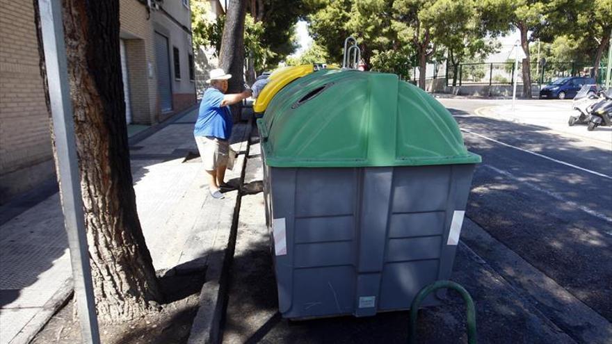 Quemados cuatro contenedores de noche en el barrio de Torrero