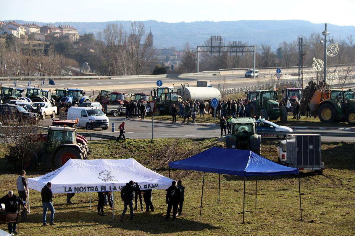 La pagesia de la Catalunya central es mobilitza contra l'acord entre la UE i el Mercosur La pagesia de la Catalunya central es mobilitza contra l'acord entre la UE i el Mercosur