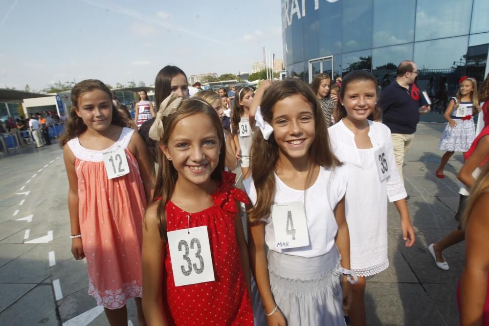 Las candidatas a la Corte de Honor Infantil, en l'Oceanogràfic