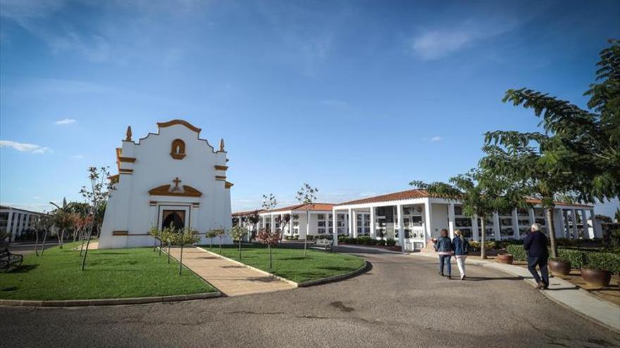 El cementerio nuevo solo dispone de un centenar de nichos libres