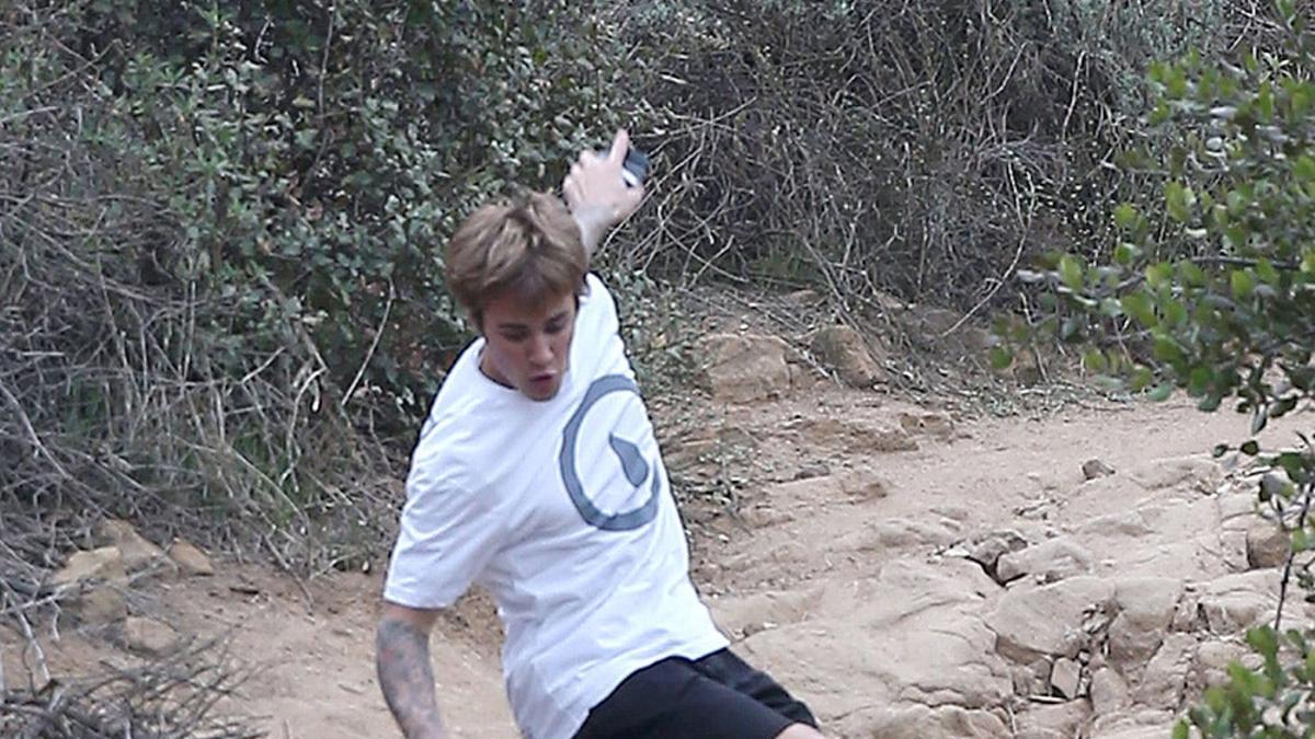 Justin Bieber se cae haciendo running