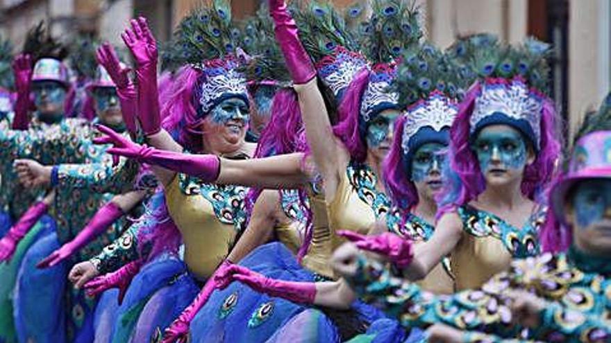 Una de les comparses del carnaval de la Bisbal, en imatge d&#039;arxiu.