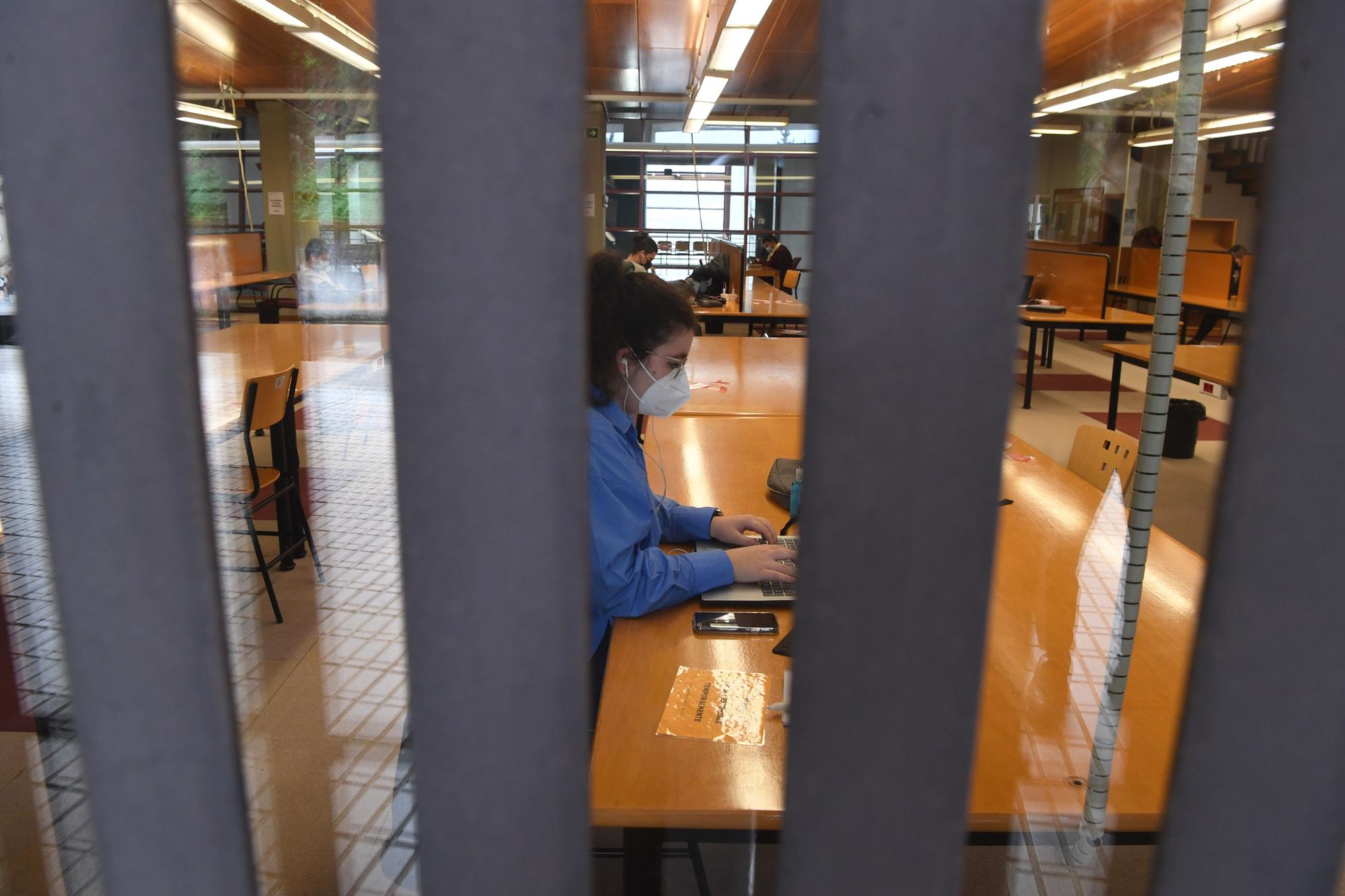 El retorno a las clases presenciales en el campus de Elviña