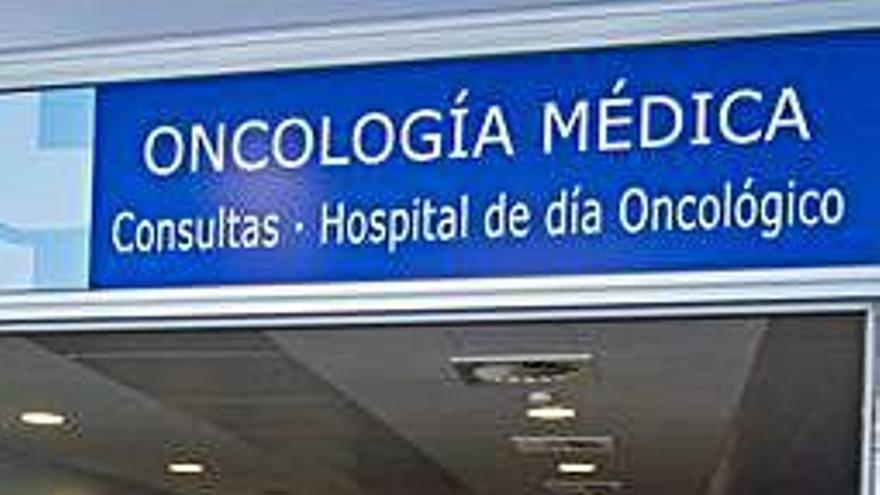 Entrada al servicio de Oncología en el Complejo Asistencial de Zamora.