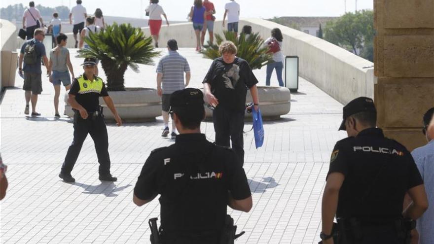 El PSOE exige que se cubran las 263 vacantes de Policía Nacional y Guardia Civil en Córdoba