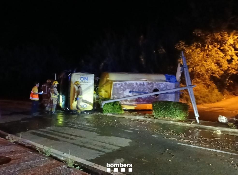 Bolca un camió-cuba de Girona+Neta a Pont Major