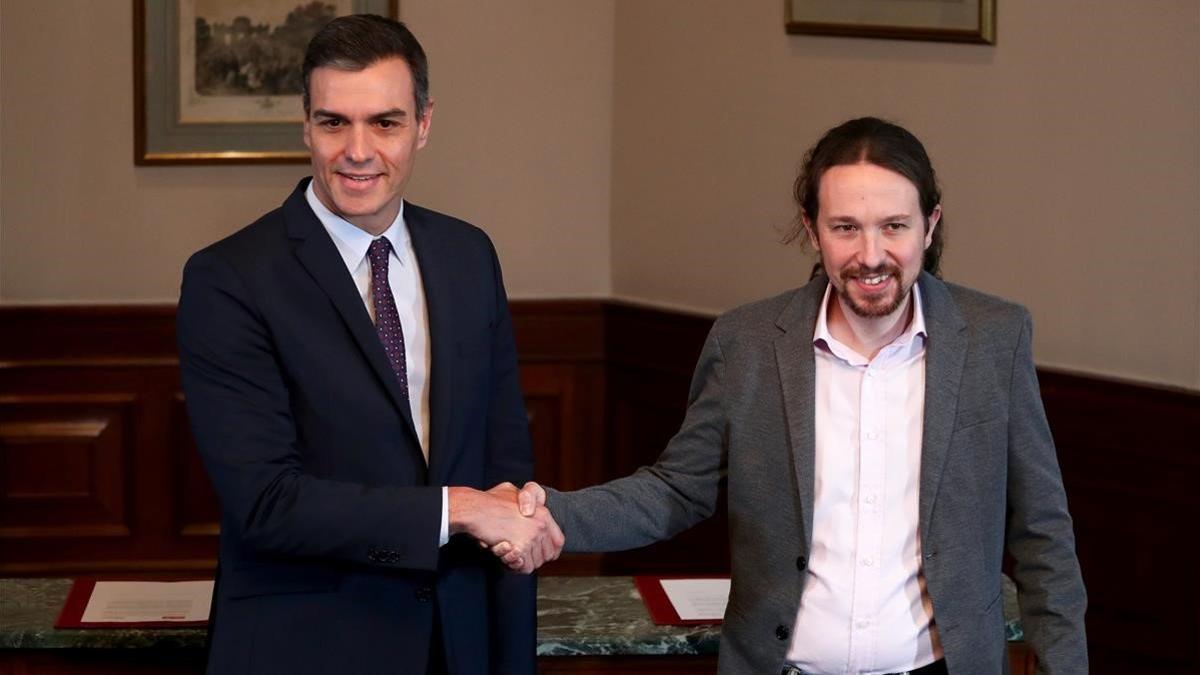 Sánchez e Iglesias, antes de firmar el preacuerdo de Gobierno, el 12 de noviembre.