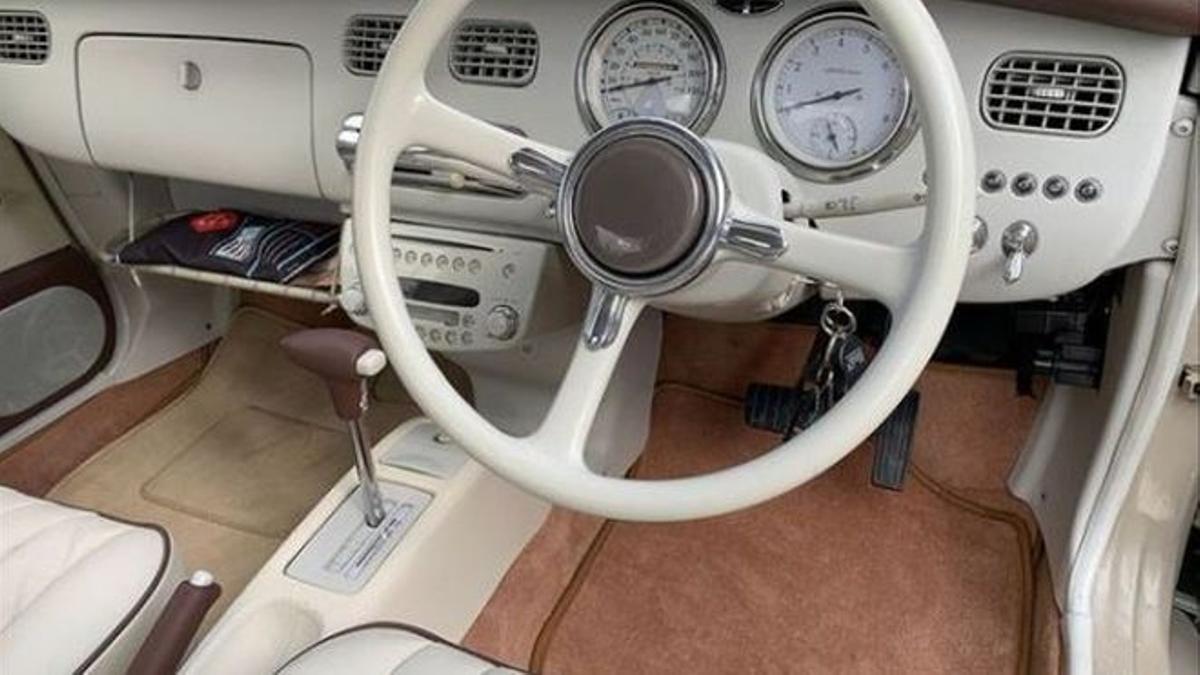 El interior del vehículo. /NISSAN FIGARO