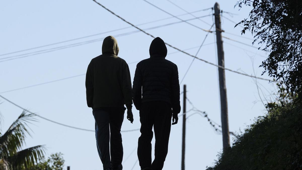 15 autonomías acogen menos menores migrantes de lo que les correspondería por población