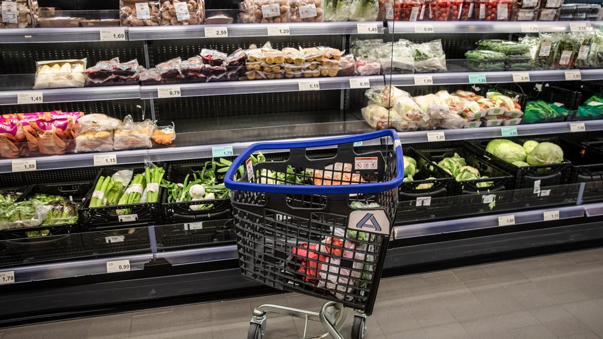 Adiós a Lidl y Aldi: esta es la nueva tienda de Madrid en la que todos los  productos cuestan menos de 1 euro