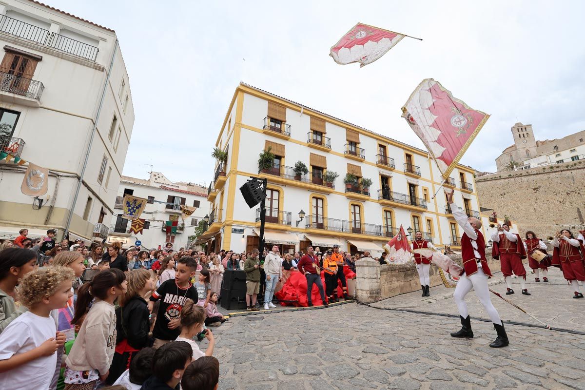 Todas las imágenes de la inauguración de la feria Eivissa Medieval