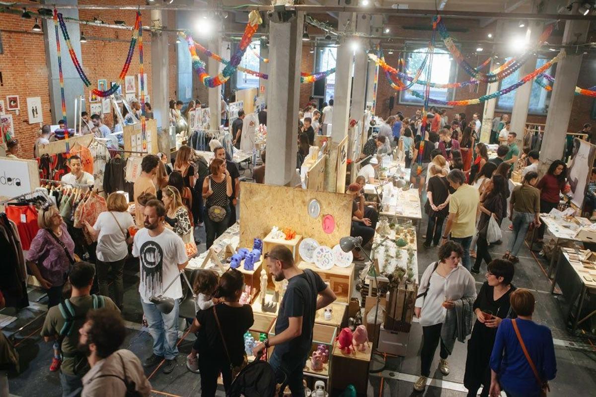 Cuarto Aniversario del Mercado de Diseño con Piñata Party
