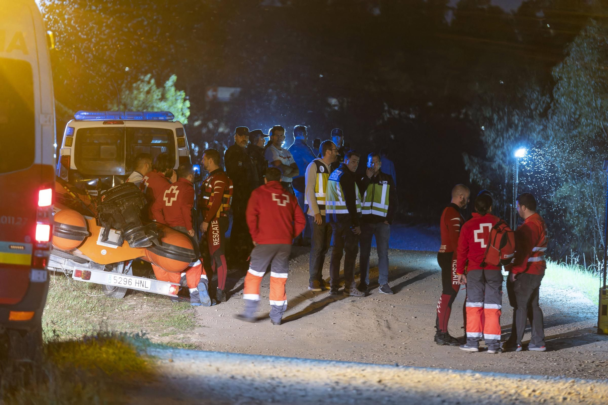 Fotogalería | Continúa la búsqueda del menor de 13 años desaparecido en el río