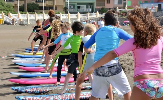 SURF PARA NIÑOS SALINETAS