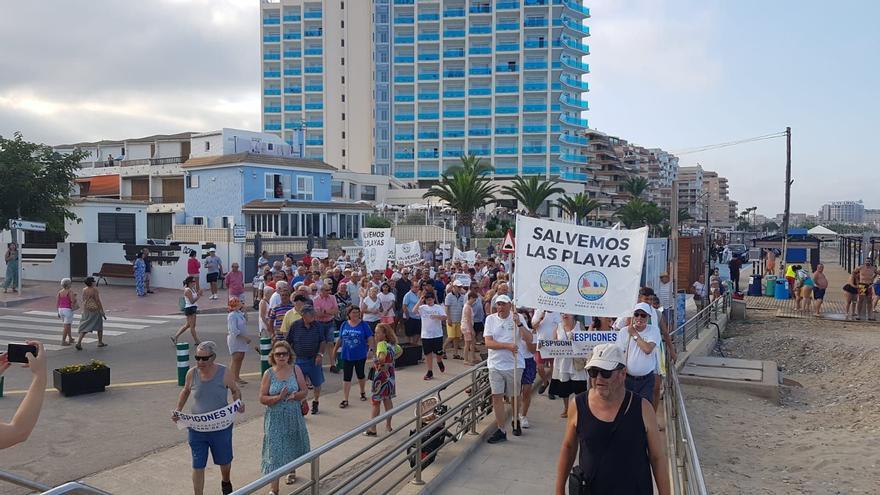 Vecinos de Orpesa exigen acciones para regenerar la playa de Morro de Gos