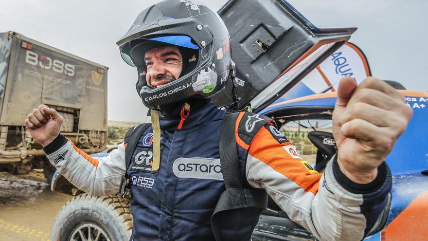 Carles Checa: «He satisfet l&#039;interès per córrer el Dakar i entendre la cursa»