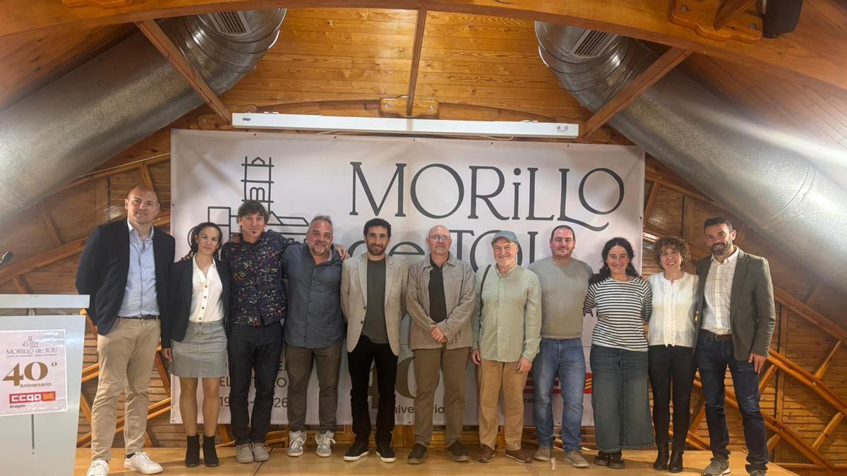 Representantes de CCOO y el alcalde de Aínsa-Sobrarbe participaron en la delebración por el 40 aniversario.