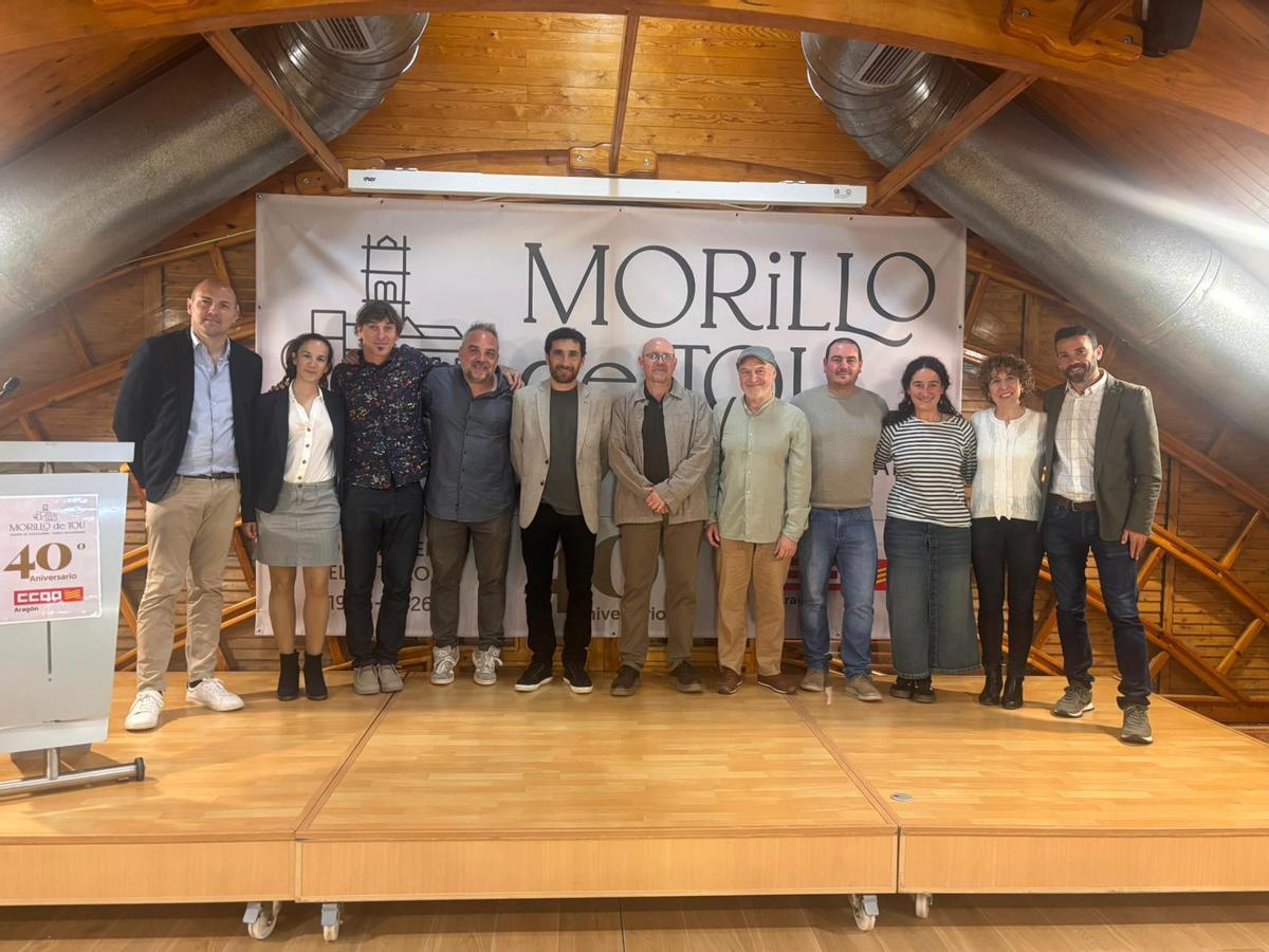 Representantes de CCOO y el alcalde de Aínsa-Sobrarbe participaron en la delebración por el 40 aniversario.