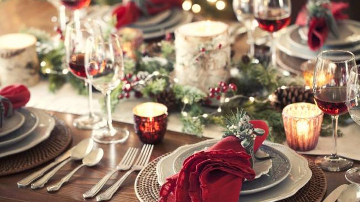 Viste tu mesa de Navidad con todas estas ideas de decoración festiva