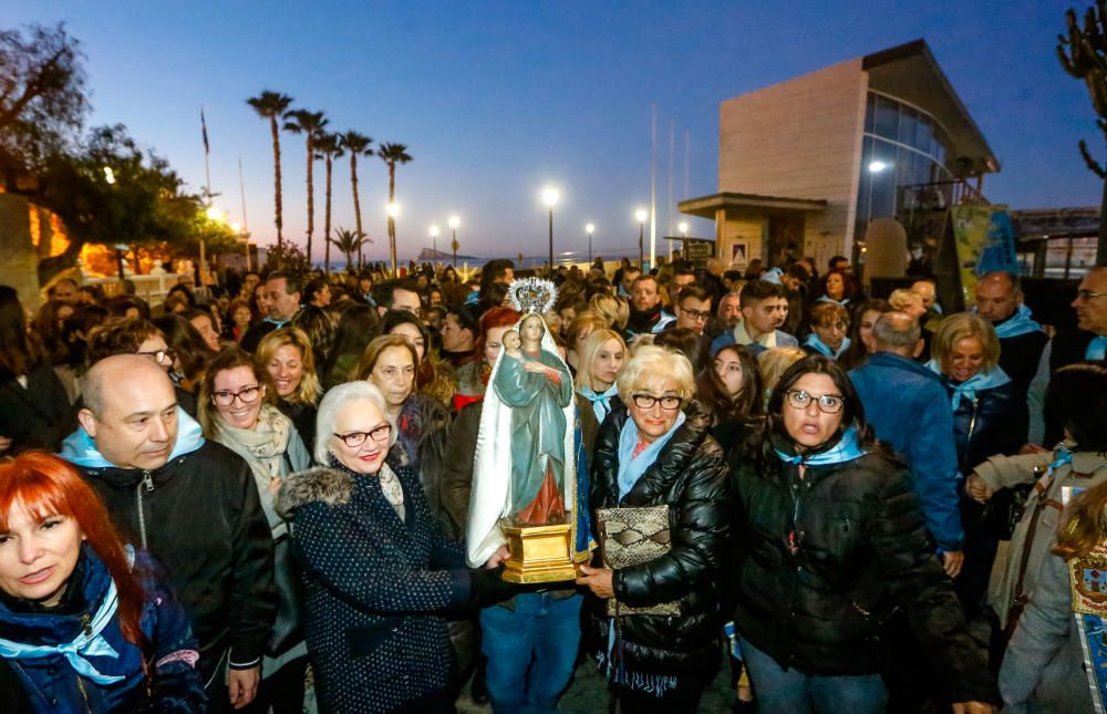 Benidorm celebra la procesión de El Alba de la Virgen del Sufragio