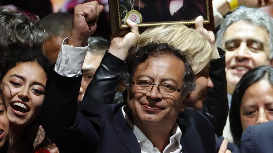 Gustavo Petro, de Cien años de soledad y la guerrilla a la presidencia