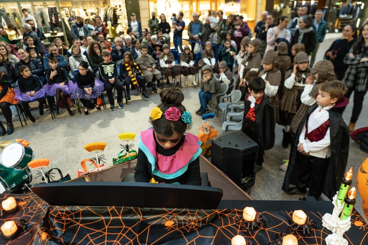 El Aula de Aprendizaxe Tratalenca eN Area Central para inaugurar el Samaín en Compostela en colaboración con Pauta.