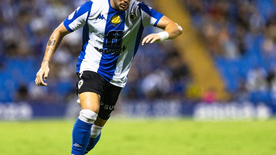 Alvarito, primer refuerzo del UCAM Murcia