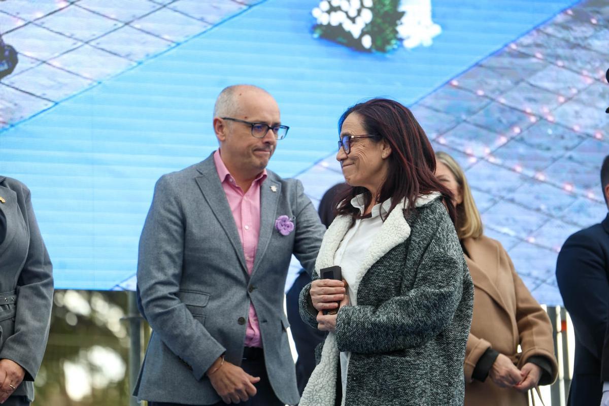 La hermana del guardia civil fallecido en Paiporta que ha recibido la medalla de oro a título postumo.