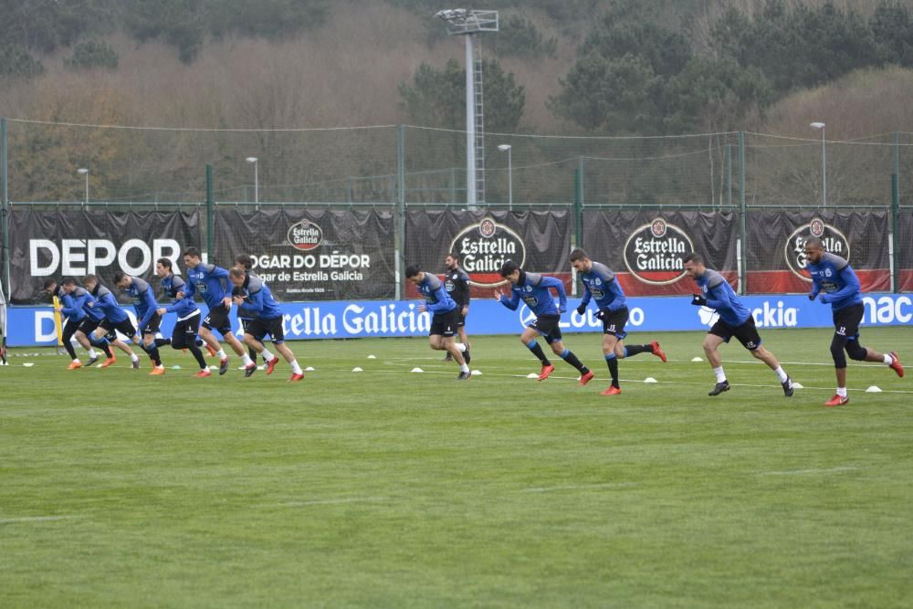 Se ejercitan al margen del grupo Fede Valverde y Florin Andone.