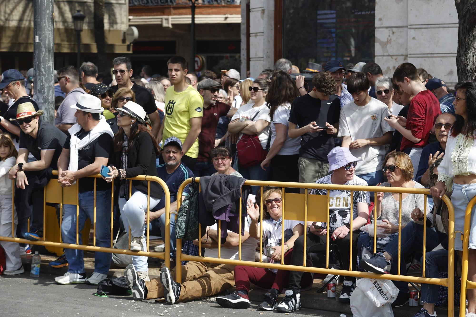 Búscate en la mascletà del 18 de marzo