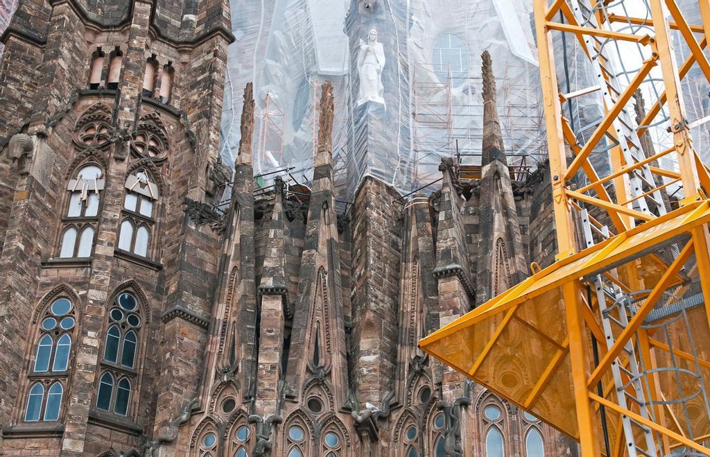 La Sagrada Familia en construcción