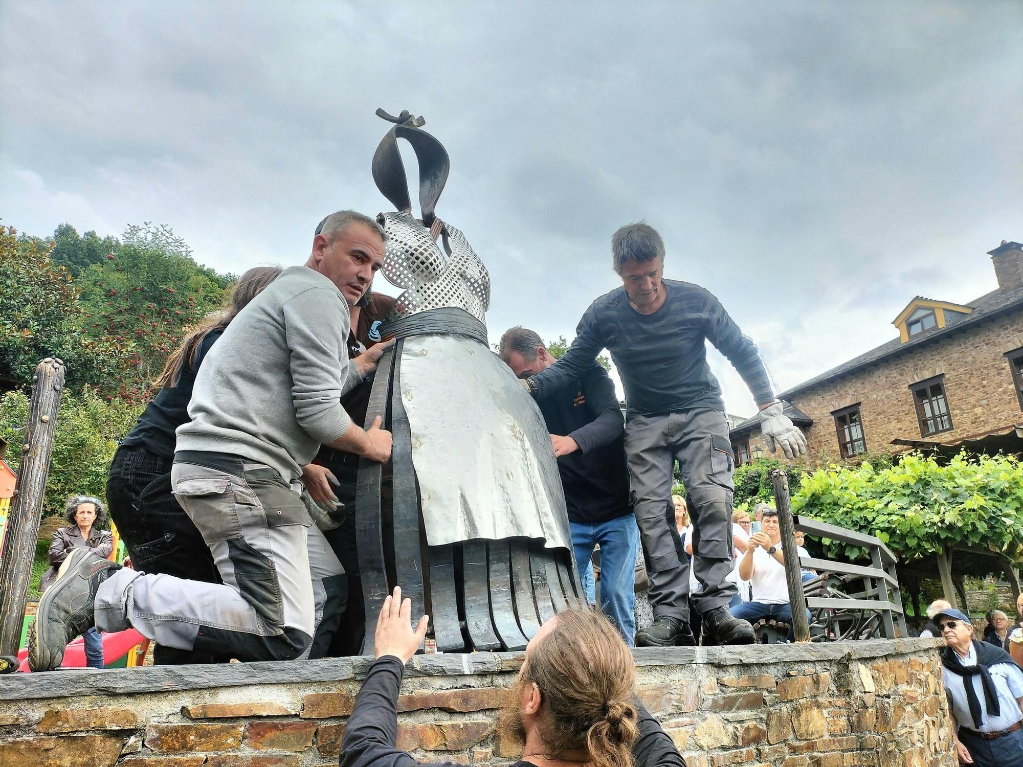 En imágenes: Santa Eulalia de Oscos encuentra a hilanderas y herreros