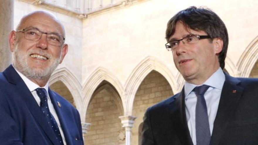 La Fiscalia es querellarà contra Puigdemont i el Govern per convocar l&#039;1-O