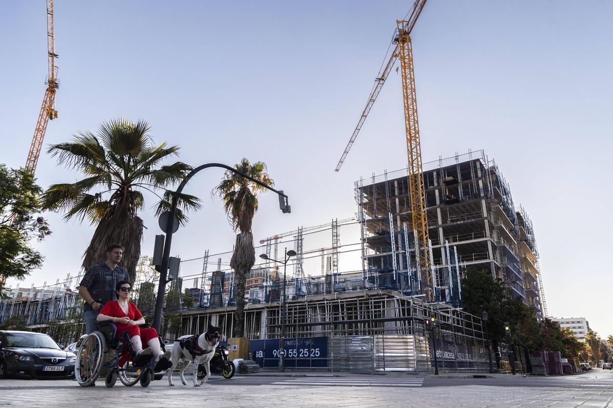 La construcción ha reducido su número de parados en más de 800