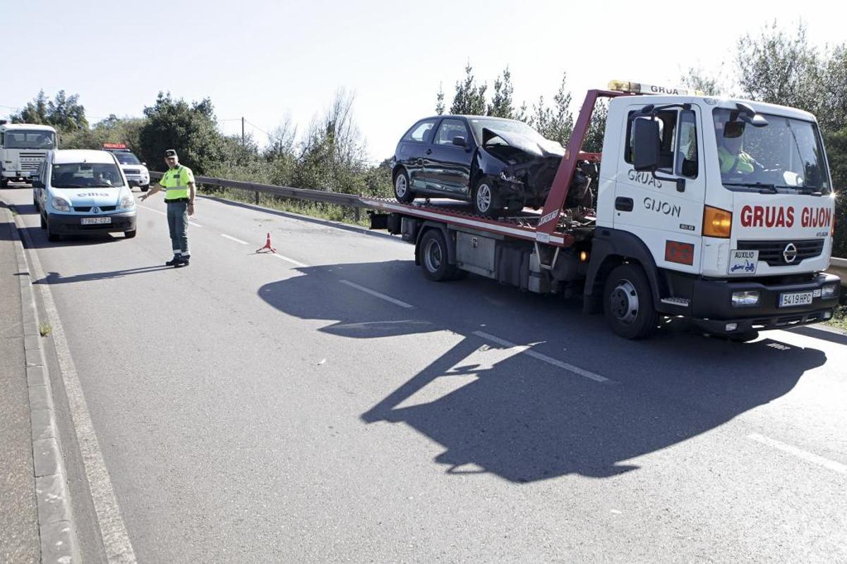 El vehículo siniestrado tras el accidente