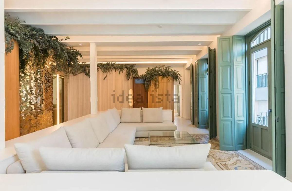 Salón del segundo piso más caro de Murcia