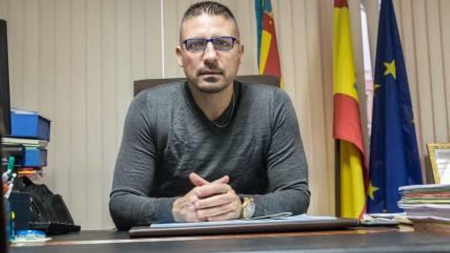 Carlos Ramírez: «No se puede condenar a un alcalde por ahorrar dinero»