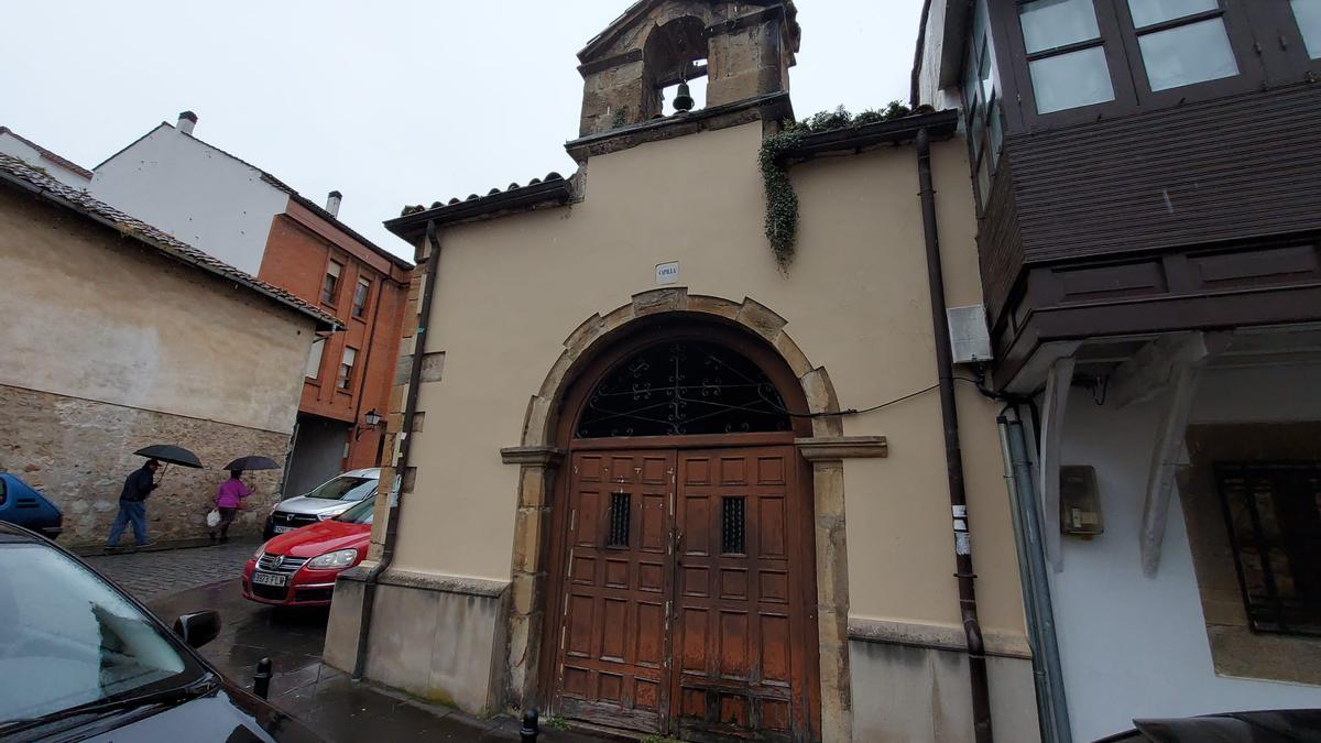 Vista actual de la capilla de San Roque, en el centro de Salas.