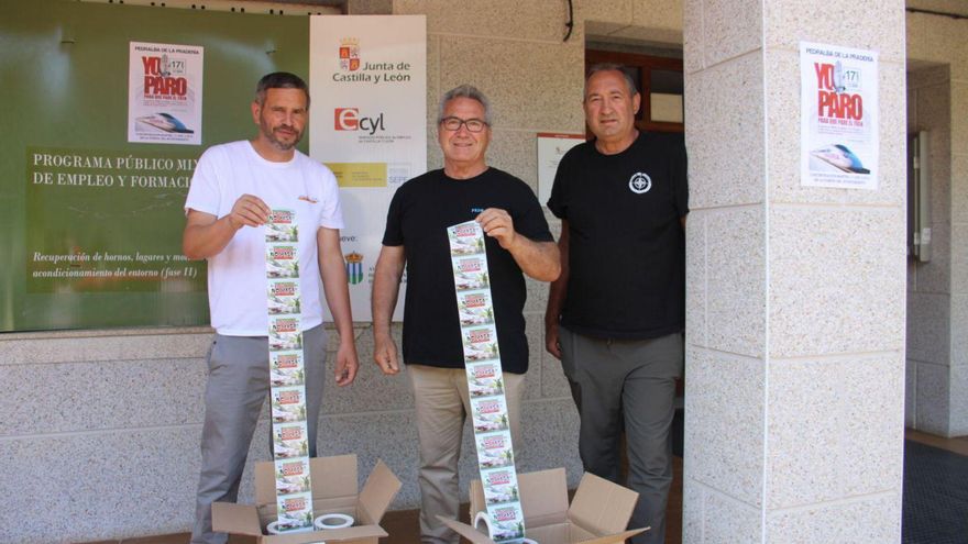 Las 13.000 pegatinas de Viriato parando el AVE de Zamora
