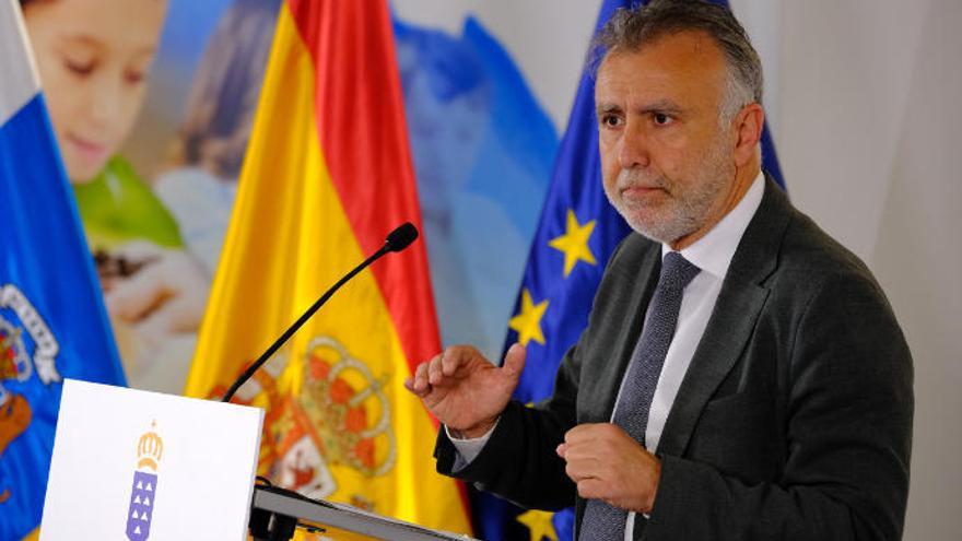 El presidente del Gobierno de Canarias, Ángel Víctor Torres.