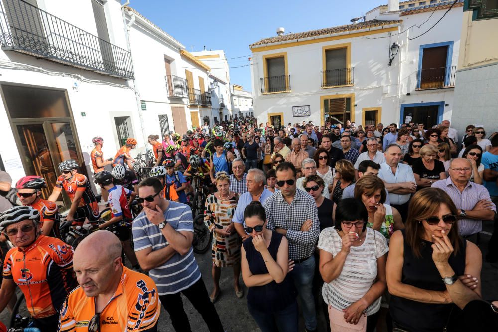 Entierro del ciclista atropellado en Oliva