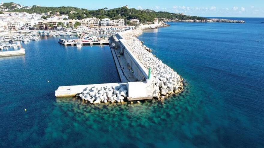 Die Kaimauaer im Hafen von Cala Ratjada soll bis Ostern wiederhergestellt sein.