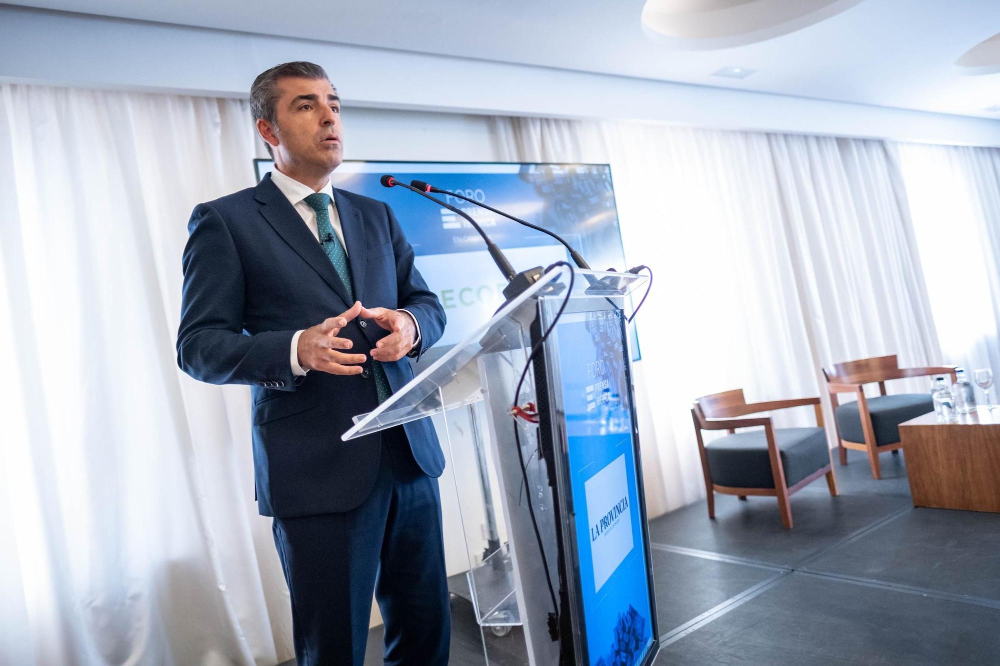 Foro con Manuel Domínguez