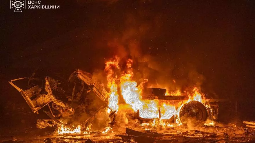 Impactantes rescates tras el mayor ataque ruso del año en Ucrania